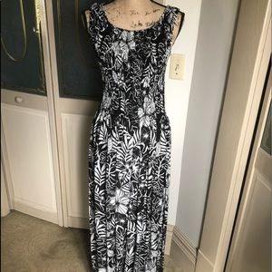 Womens Black & White One Size Adorable Maxi Dress